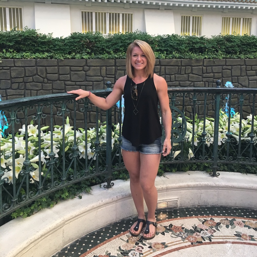 Meet your Posher, Danielle